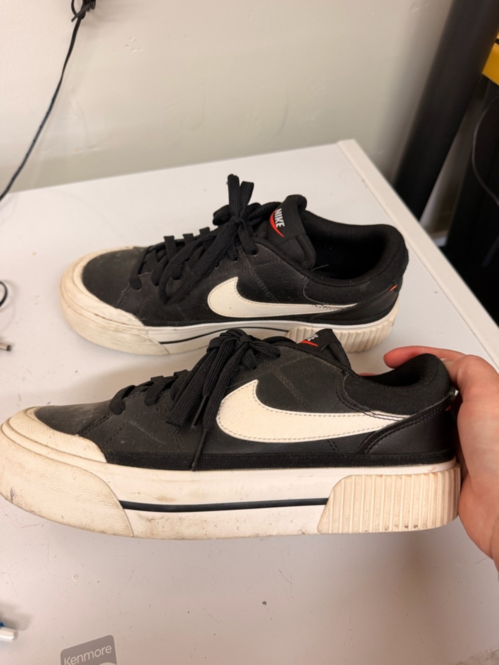 Nike Black Sneakers with White Swoosh Low-Top